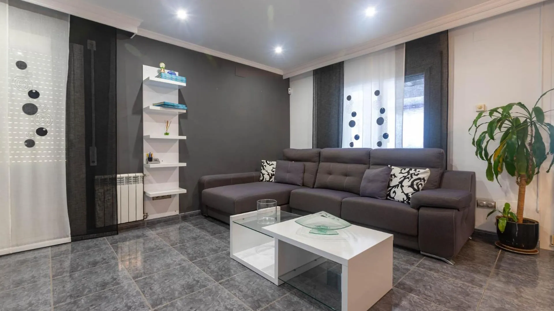 Rnet - Collsacabra Villa Con Piscina Privada Росас
