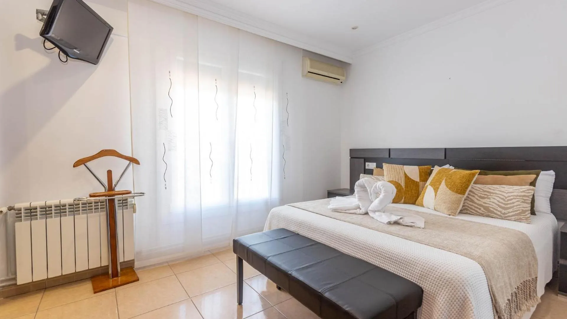 Rnet - Collsacabra Villa Con Piscina Privada Росас 0*,  Испания