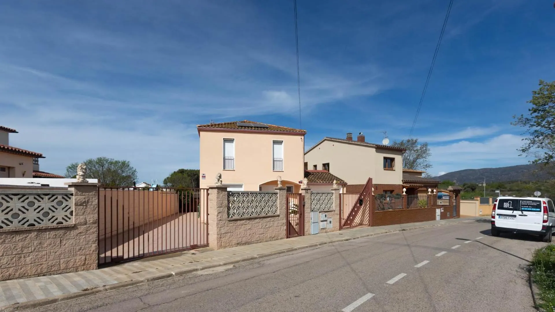 Rnet - Collsacabra Villa Con Piscina Privada Росас